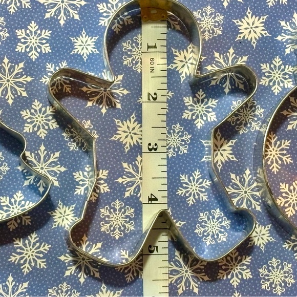 Holiday Christmas Winter Cookie Cutters, World Market standing liners, stickers - Picture 6 of 6